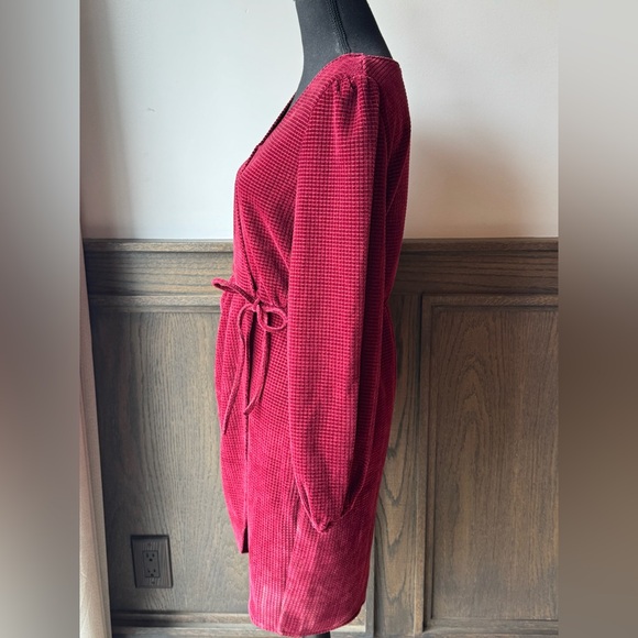 Simplee Apparel Red Ribbed Wrap Dress with Bishop Sleeves nwt - Picture 3 of 9